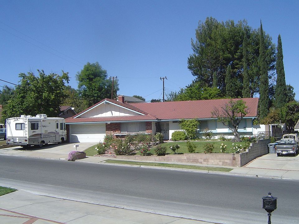 1st image of 2079 Hendrix Ave