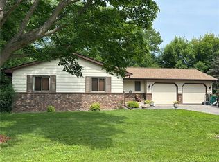 5523 Basswood Cir, Rockford, MN 55373