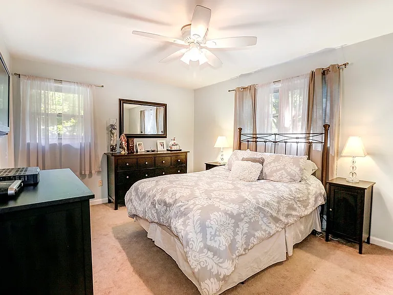 12217 Hunters Ln — Photo 8