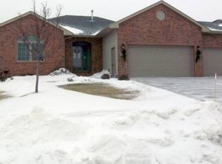 100 E Pinehurst Dr, Sioux Falls, SD 57108
