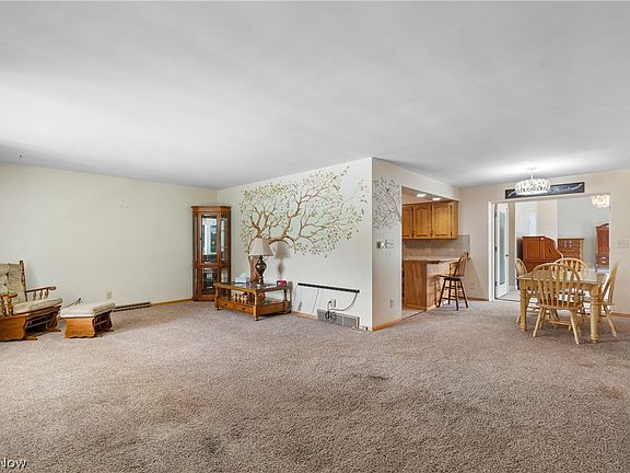 4th image of 22840 Buck Rd