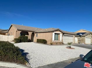 13566 Fox Point Rd, Victorville, CA 92392
