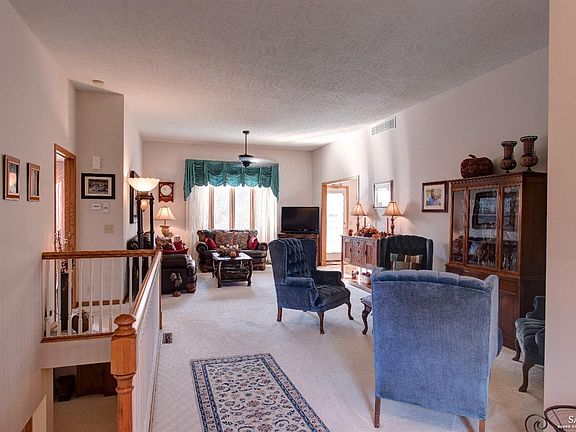 5th image of 2112 Pheasant Ln