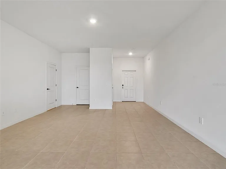 11331 E 65th Ter — Photo 5