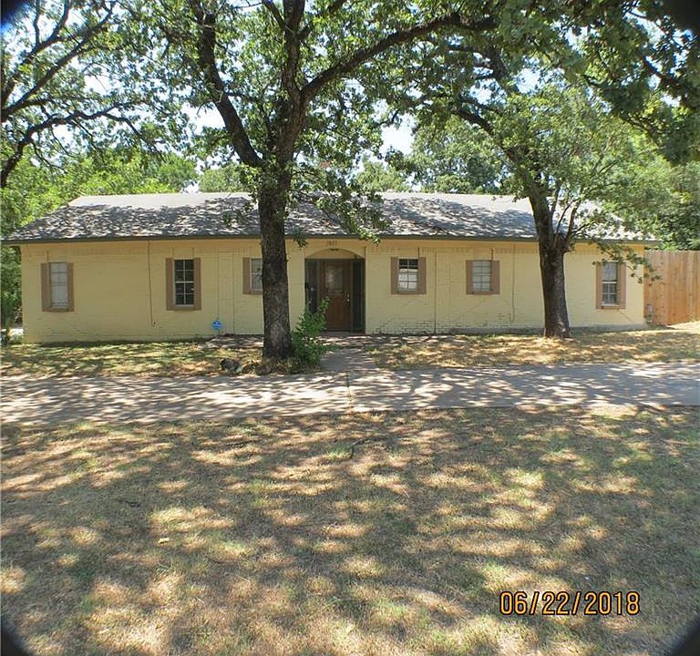 1st image of 3601 Alhambra Dr