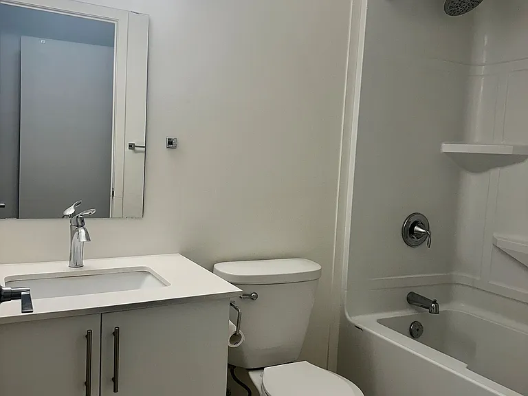128 King St N #1403 — Photo 20