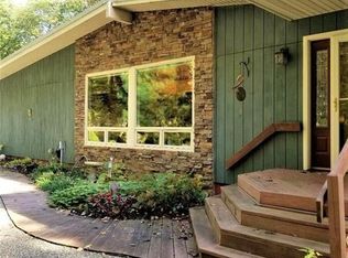 3021 Valley View Dr, Bangor, PA 18013