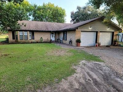 203 County Road 231, Bay City, TX, 77414