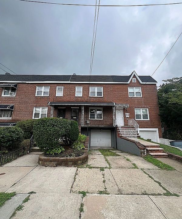 1st image of 116-20 204th St