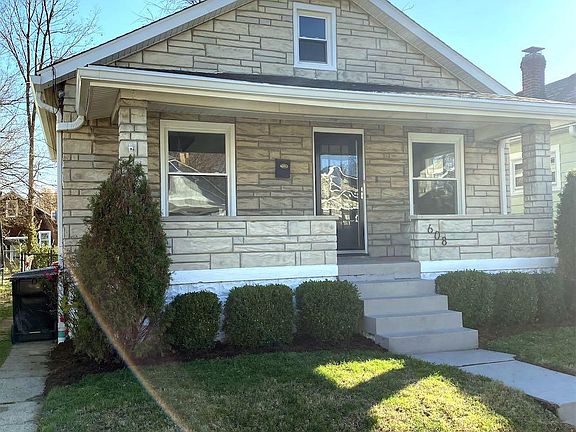 3rd image of 608 E Brandeis Ave
