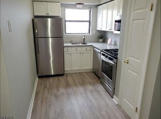 602 Nottingham Way, Flemington, NJ 08822