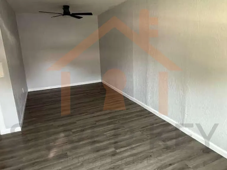 4625 SW H Ave — Photo 9
