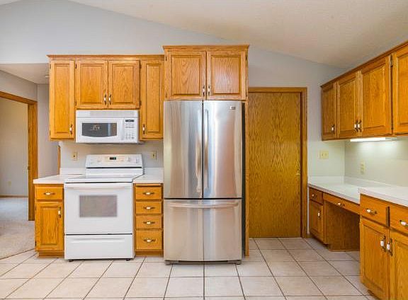 5th image of 9204 Yancey Ln