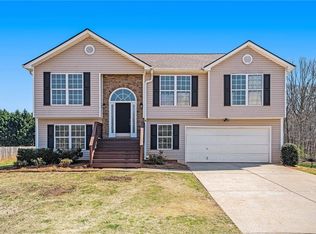 1530 Cardinal Ln, Winder, GA 30680