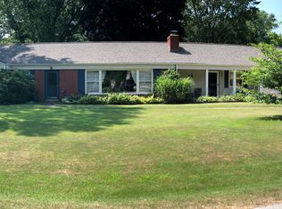 2158 Hanley Rd N, Saint Joseph, MI 49085