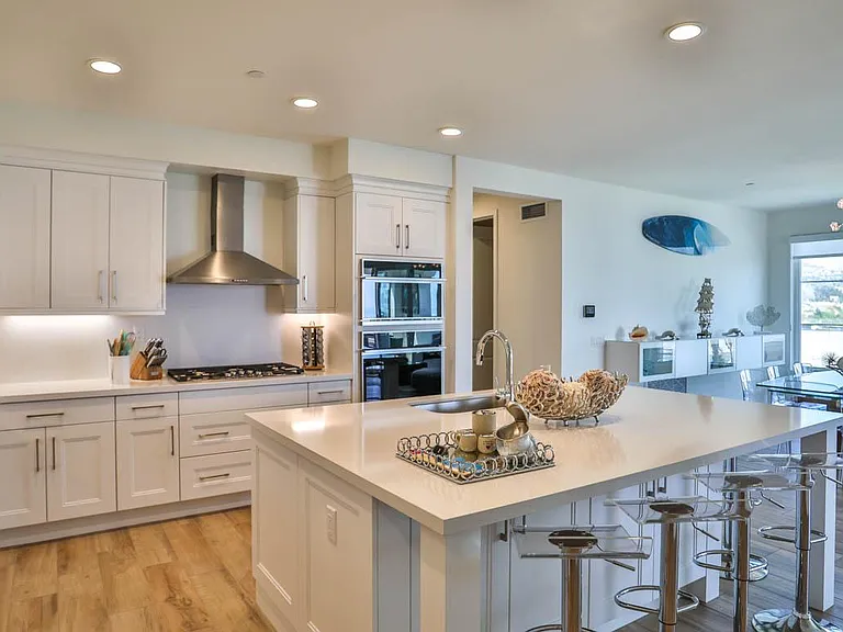Kitchen and dining area