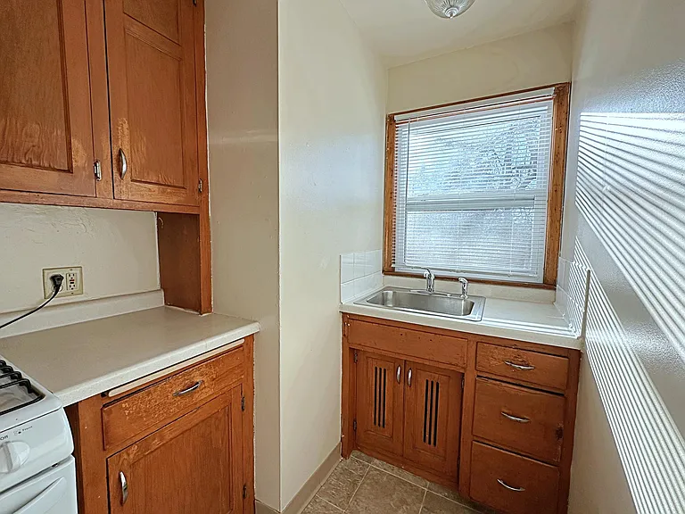 Ford Parkway Apartments — Photo 22