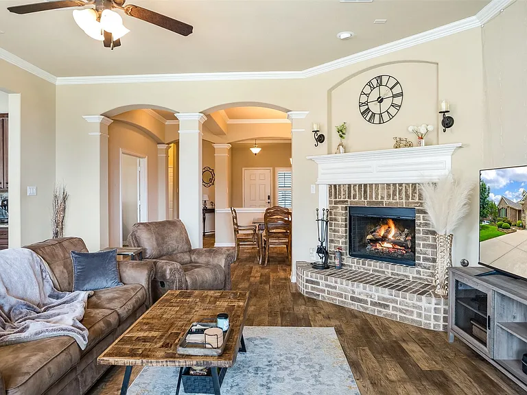 3001 Mosswood Dr — Photo 9