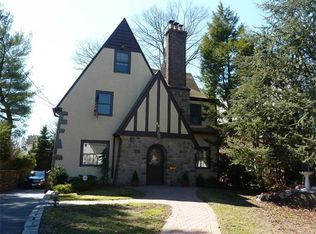 68 Stonelea Pl, New Rochelle, NY 10801