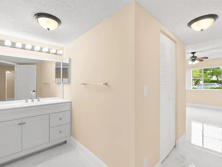 9855 Westview Dr #714 — Photo 17
