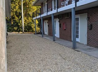 222 Carolyn Ln APT 30, Eureka, IL