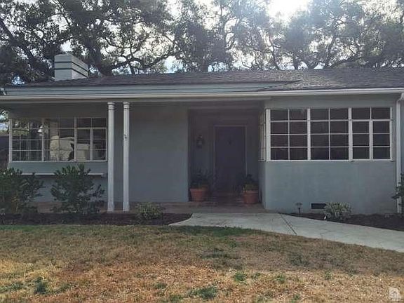 2nd image of 1208 Woodland Dr