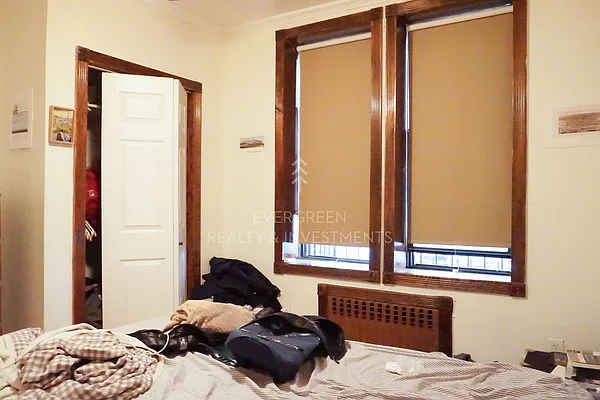 Rented by Evergreen Realty & Investments | media 26