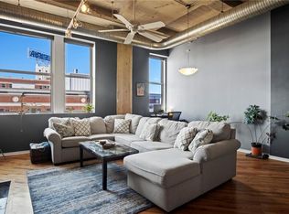 2107 Grand Blvd APT 603, Kansas City, MO 64108