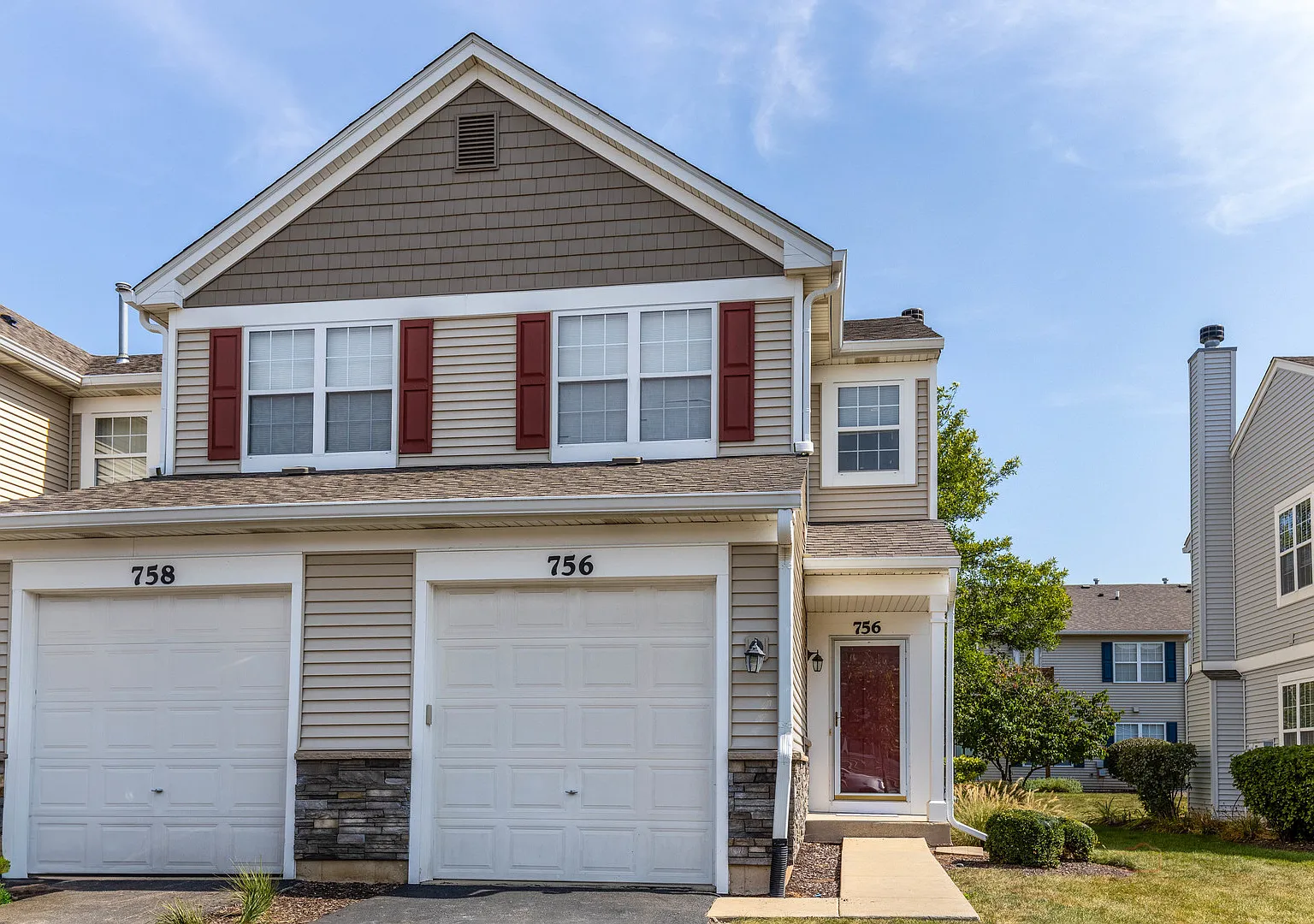 2 bed, 2.5 bath, 1412 sqft, $2,570 — Photo 3