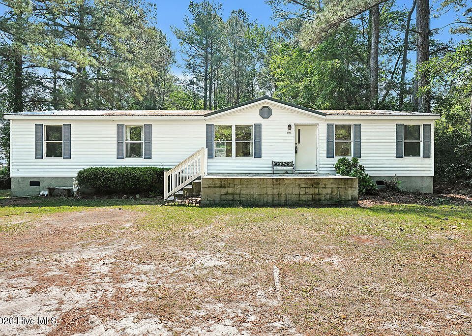 1st image of 1540 Bluff Drive NE