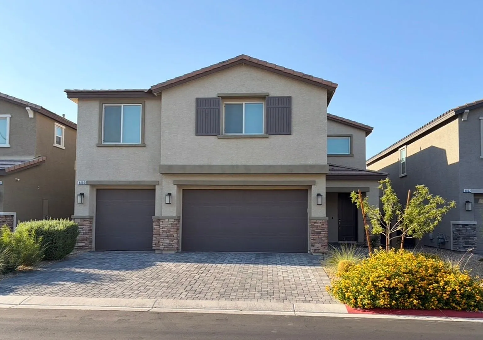 Beautiful 4 Bedroom Home in Aliante Community — Photo 1