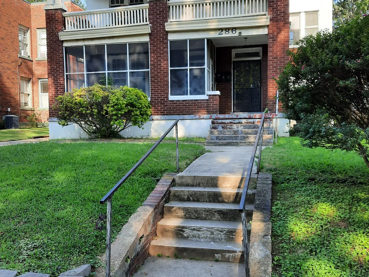 2 bed, 1100 sqft, $1,400 — Photo 2