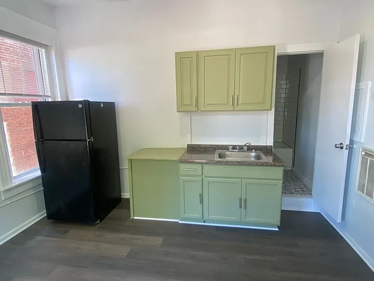 81 W Main St — Photo 9