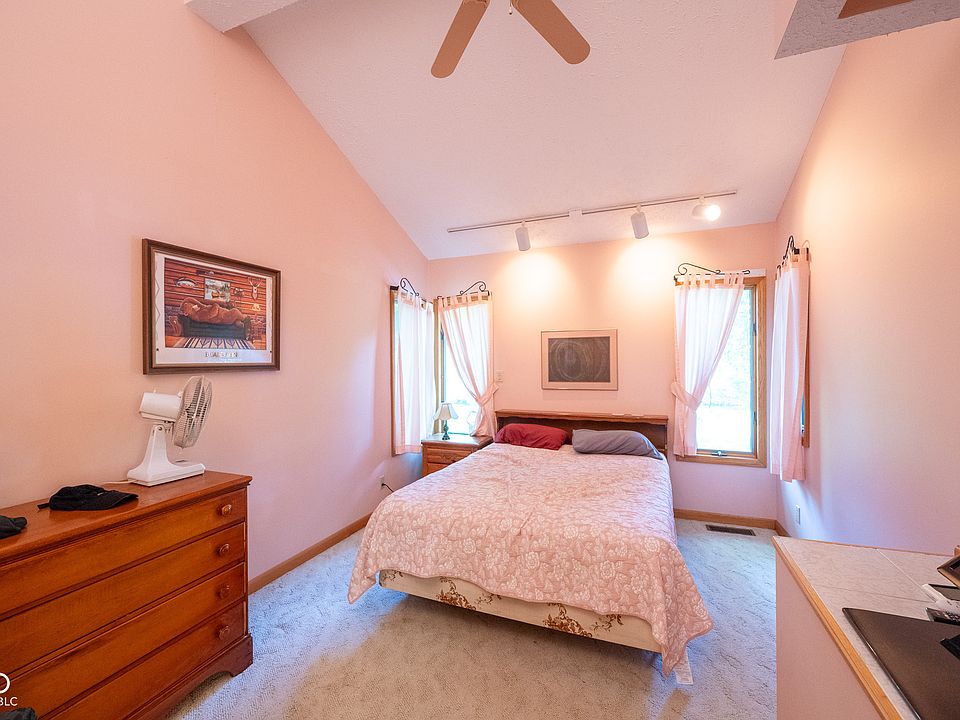 16th image of 3410 S County Road 800 W