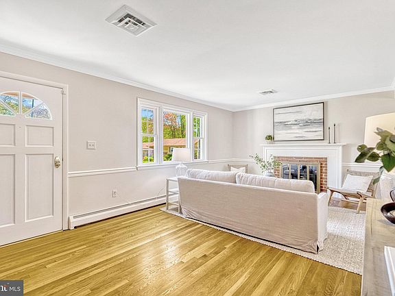 5th image of 2530 Roswell Ct