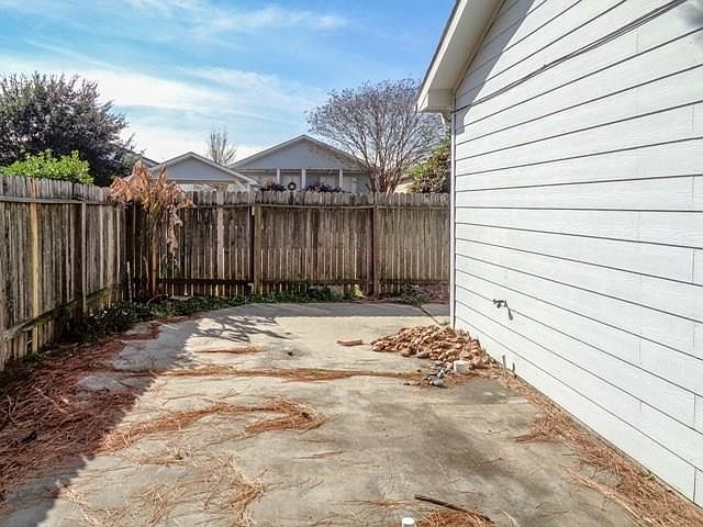 1st image of 10023 Sugarvine Ln