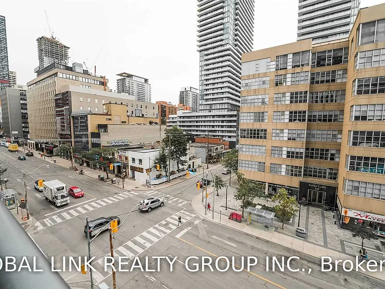 125 Redpath Ave #407 — Photo 16