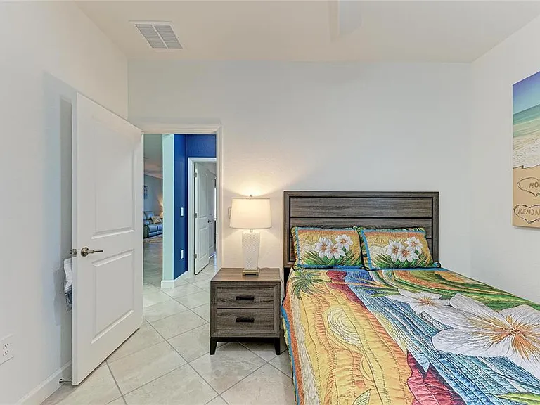 8613 Seasalt Loop — Photo 48