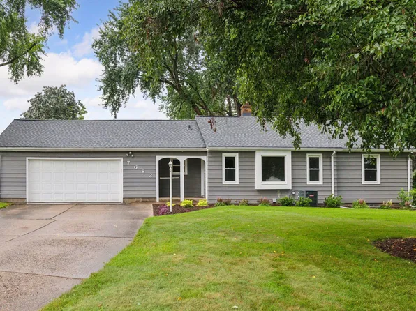 7683 Stillwater Way N, Oakdale, MN 55128