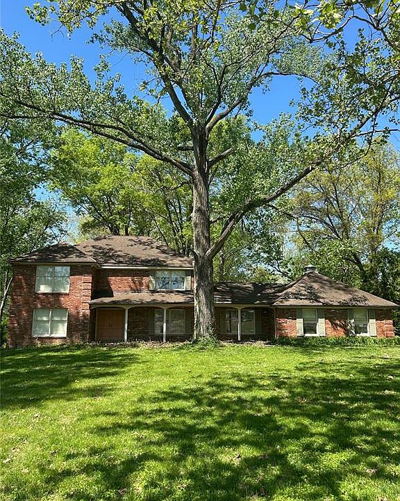 1st image of 2055 N Ballas Rd