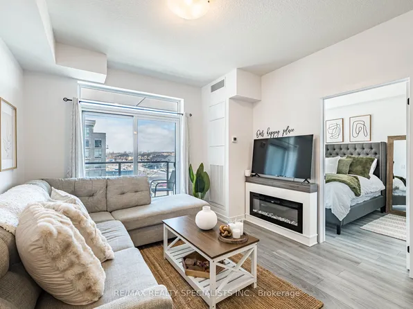 470 Dundas St E #418, Hamilton, ON L8B 2A6