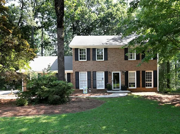 21 Queen Anne Dr SE, Mableton, GA 30126