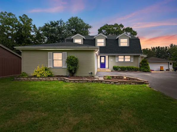 5537 Pershing Ave, Downers Grove, IL 60516