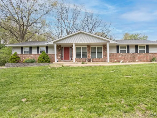 1435 Wayne Dr, Arnold, MO 63010