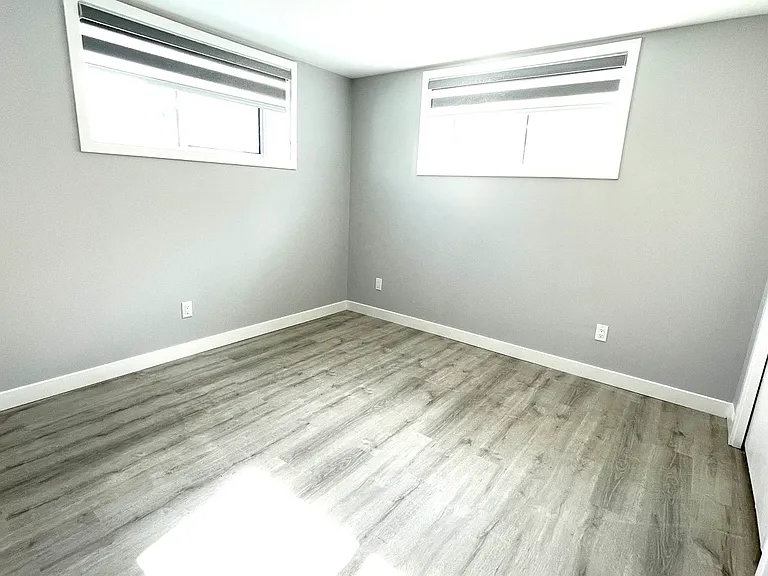 6028 Thorncliffe Dr NW #B — Photo 5