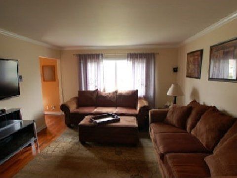 4th image of 21 Park E