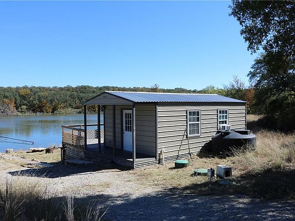 3rd image of 211 County Road 600