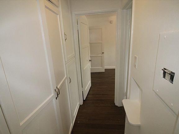 3rd image of 7450 Hollywood Blvd APT 4