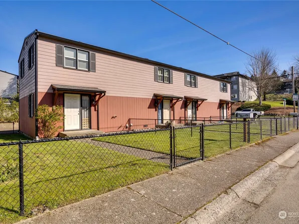 1146 Magnuson Way, Bremerton, WA 98310