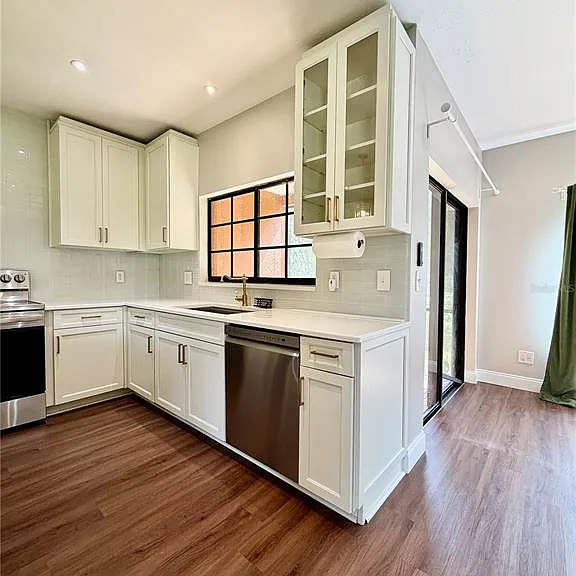 1050 Blackwater Dr — Photo 14